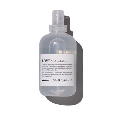 Davines LOVE, Curl Revitalizer (Spray do włosów falowanych i kręconych)