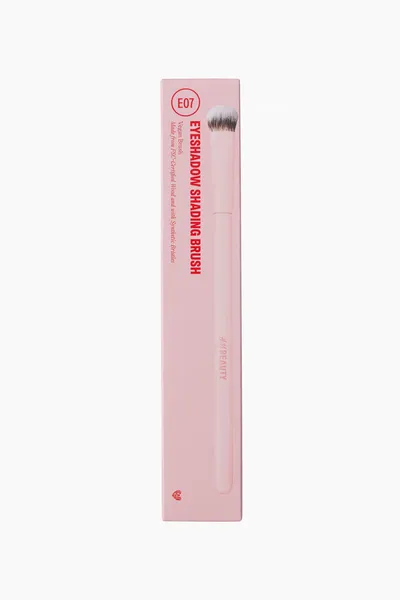 H&M Eyeshadow Shading Brush Nr E07 (Pędzelek do rozcierania cieni)