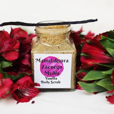 Manufaktura Zacnego Mydła Peeling do ciała `Wanilia z olejem migdałowym`