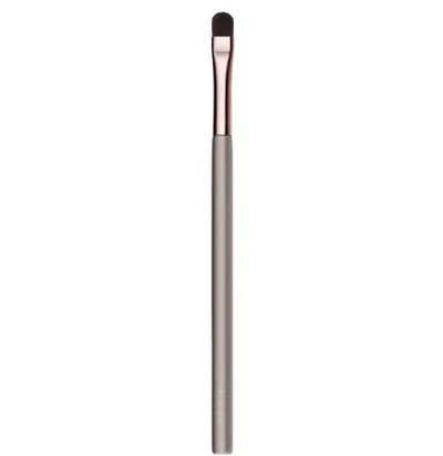 Delilah Eye Definer Brush (Pędzel do makijażu oczu)