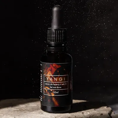 Yangi Serum do twarzy z witaminą C `Let Me Shine`