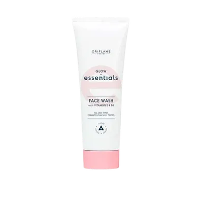 Oriflame Glow Essentials Face Wash (Rozświetlający żel do mycia twarzy z witaminą E i B3)