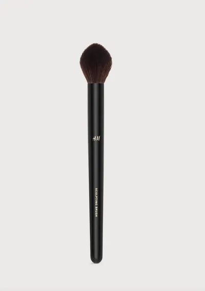 H&M Sculpting Brush (Pędzel do konturowania)