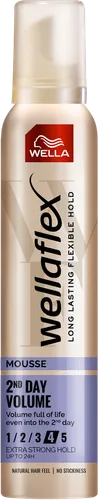 Wella Wellaflex, 2nd Day Volume, Extra Strong Hold Mousse (Pianka bardzo mocno utrwalająca `Większa 2 - dniowa objętość`) - 1