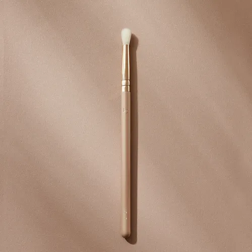 Eveline Cosmetics Precyzyjny pędzel do blendowania cieni - 2