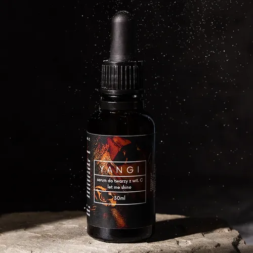 Yangi Serum do twarzy z witaminą C `Let Me Shine`