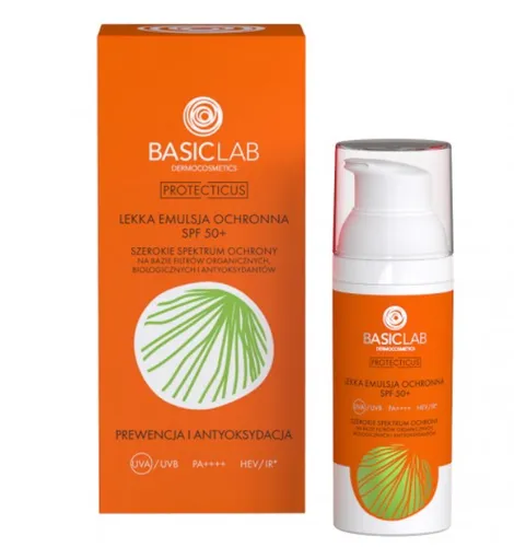 BasicLab Dermocosmetics Lekka emulsja ochronna SPF50+ `Prewencja i antyoksydacja` - 1
