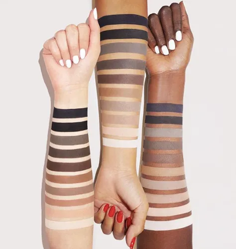 KKW Beauty Matte Smoke Eyeshadow Palette (Paleta 10 cieni do powiek) - 2